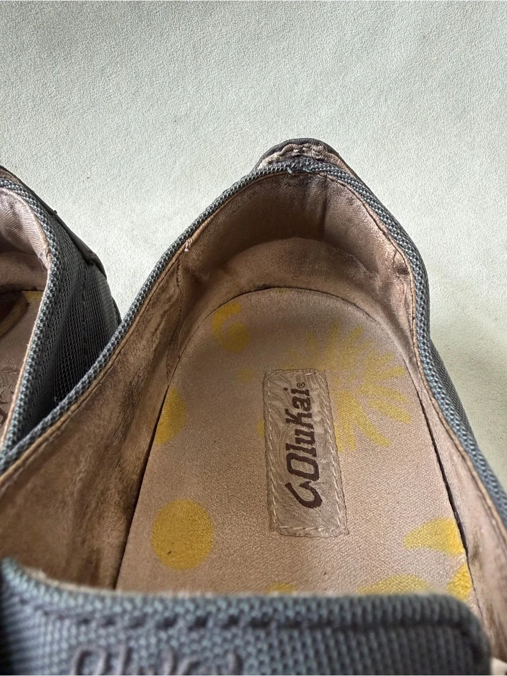 Olukai Men's Honolulu Lace Mesh Shoes Dark Shadow Gray Yellow Trim Size 12M